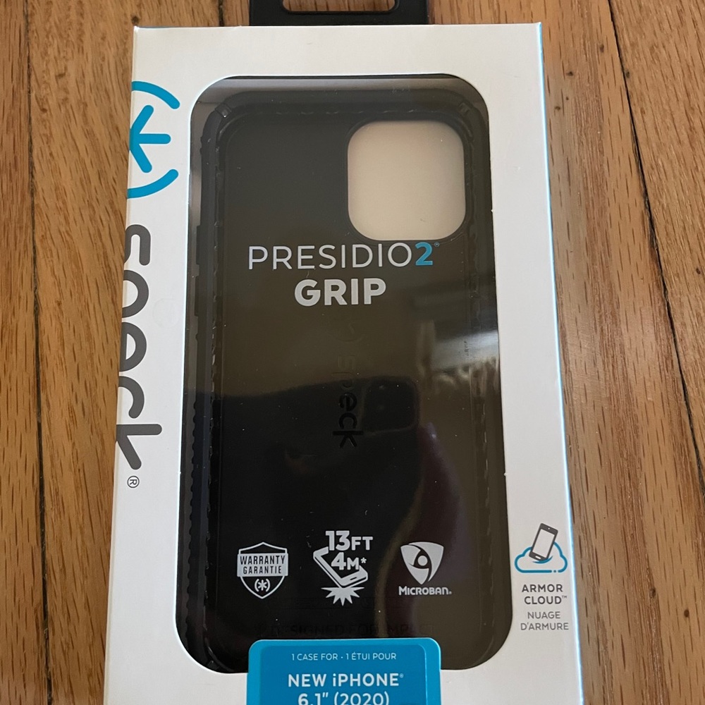 iPhone 12 black case